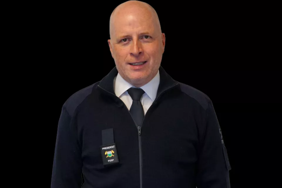 Yves Dubuis_Fond noir_jpcqluafl7iw.jpg Yves Dubuis_Fond noir_jpcqluafl7iw.jpg